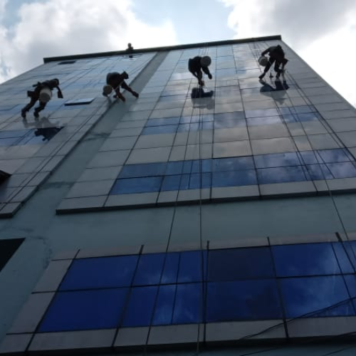 Windows and Glass Cleaning